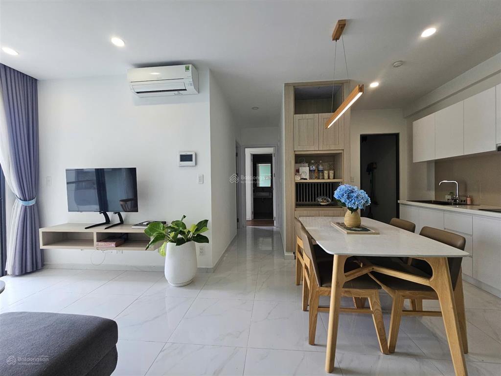 Bán căn góc d'lusso siêu đẹp 6 tỷ 2pn view đẹp, full nt, thiện chí thương lượng.  0704 589 ***