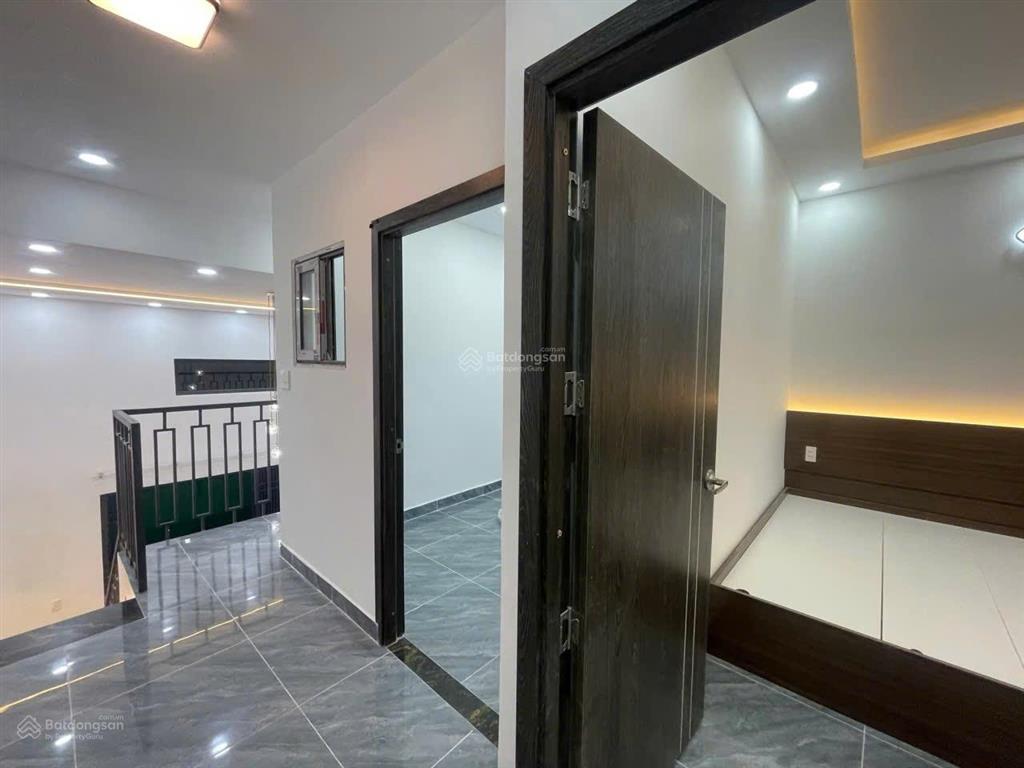 Nhà chính chủ gửi bán tại hà huy giáp, quận 12, 3 phòng ngủ, nhà mới, ở lâu dài