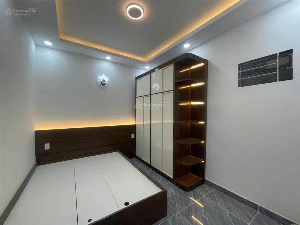 Nhà chính chủ gửi bán tại hà huy giáp, quận 12, 3 phòng ngủ, nhà mới, ở lâu dài