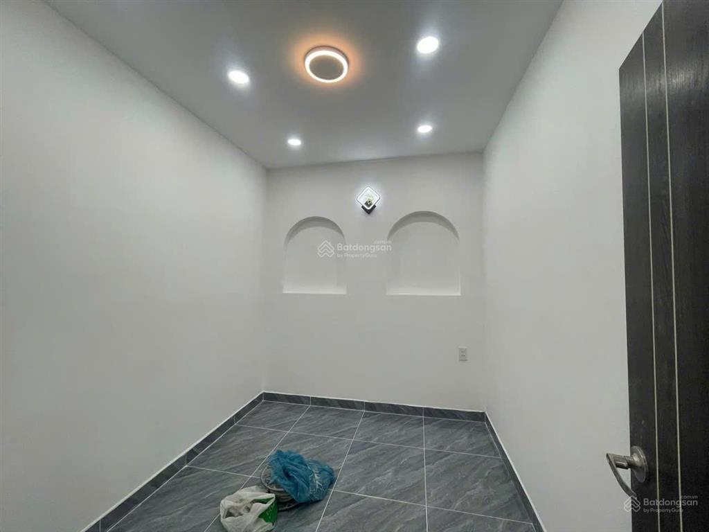 Nhà chính chủ gửi bán tại hà huy giáp, quận 12, 3 phòng ngủ, nhà mới, ở lâu dài