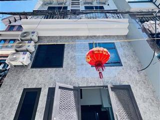 Bán căn ccmn siêu ngon lê quang đạo, mặt ngõ 4m, 98m, 8t, tổng 26p cho thuê 100tr/thg, giá đầu tư