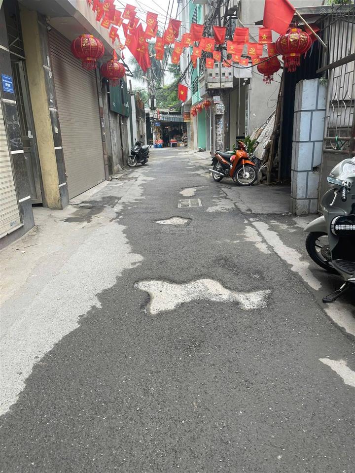 Bán đất mỹ đình giá đầu tư xây ccmn, 105m, mt 7m, ngõ 2m, 3 bước chân ra đường ô tô tránh, gần chợ