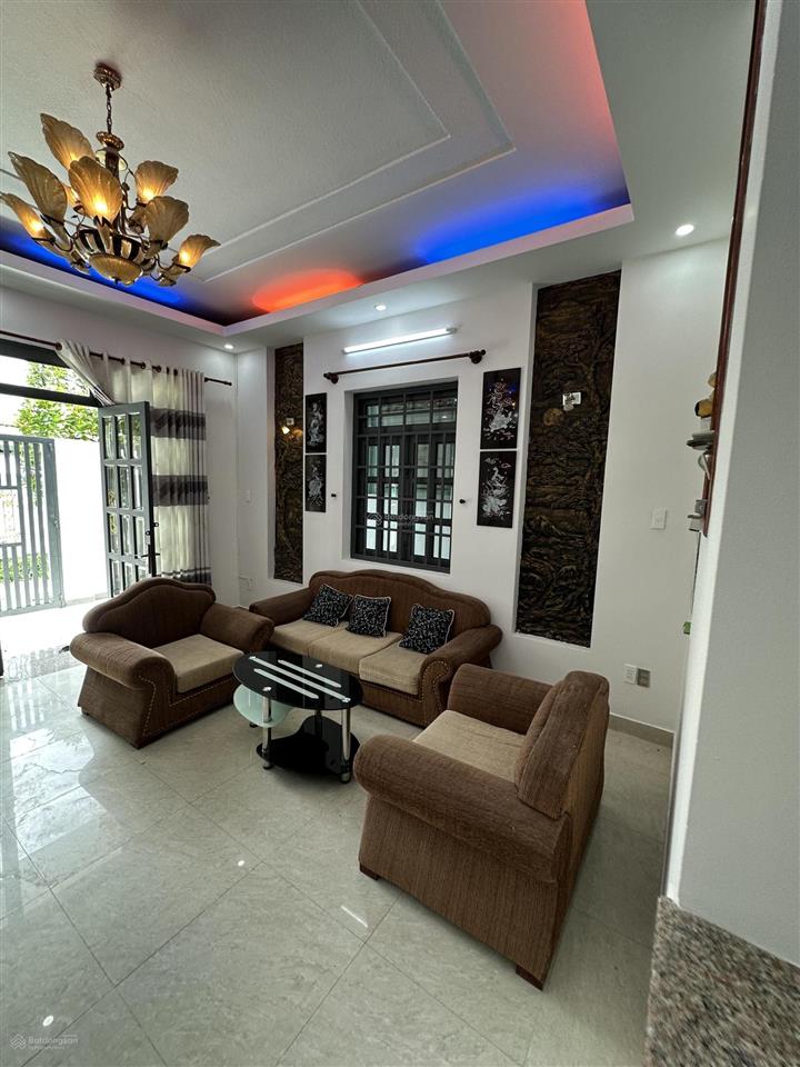 Biệt thự(11,5*18m), 3 tầng góc 2 mặt tiền đường 10m ở lê bôi f7 q8! shr hoàn công đủ, 0934 123 ***