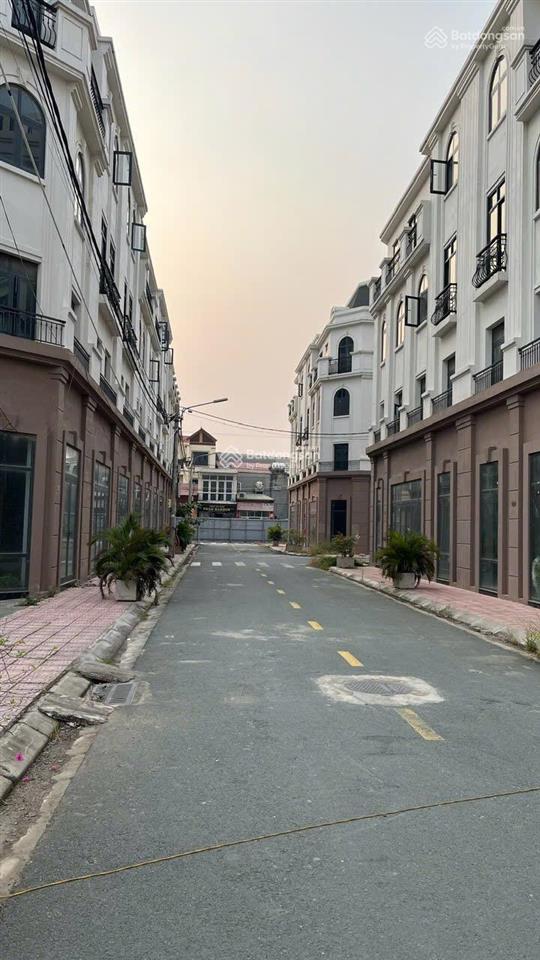 Bán liền kề sơn đồng center, hoài đức, 4,5 tầng, đường 13m, đã hoàn thiện mặt ngoài