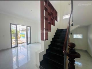 Nhà đẹp phú mỹ 3 pn hướng đông bắc. nhà mặt phố, mặt tiền 7,5 tỷ 250m2, tặng nội thất