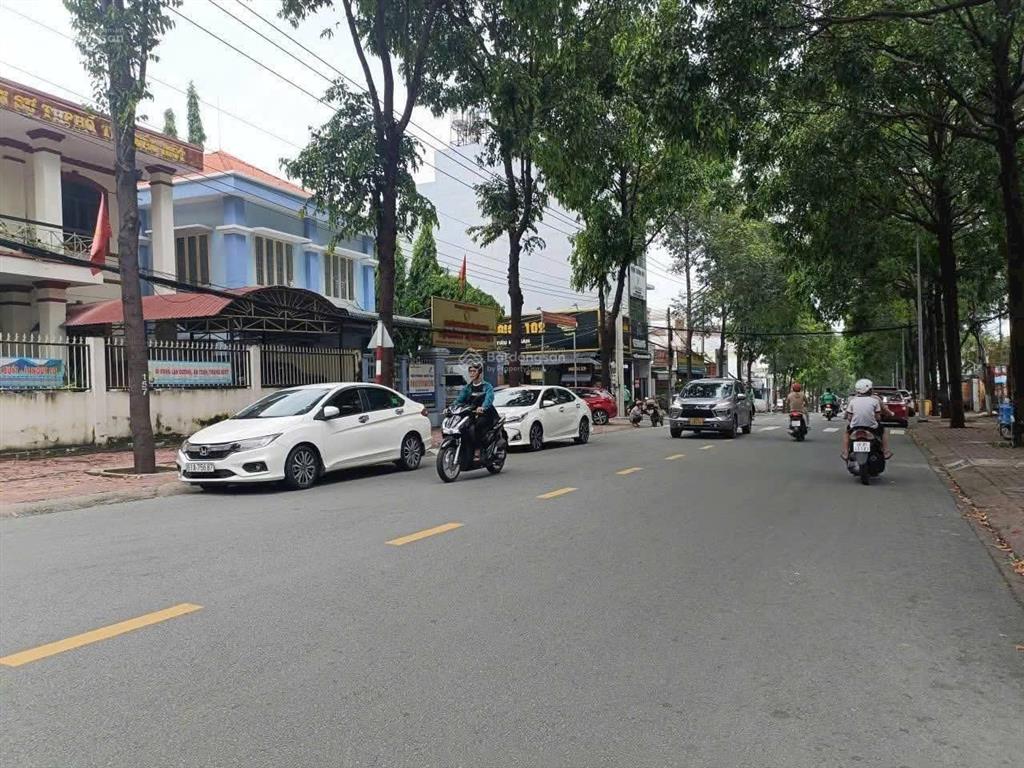 Bán lô đất chánh nghĩa hẻm ngô gia tự  dt  9,5x18m, tc 147m.  đường nhựa 5m thông đ.thích quản