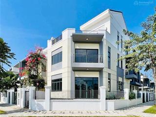 Trực tiếp chủ villa 200m2, đã có nhà, hđmb, giá 9 tỷ, sát sông, hồ bơi, 278,5m2.  0903 616 ***