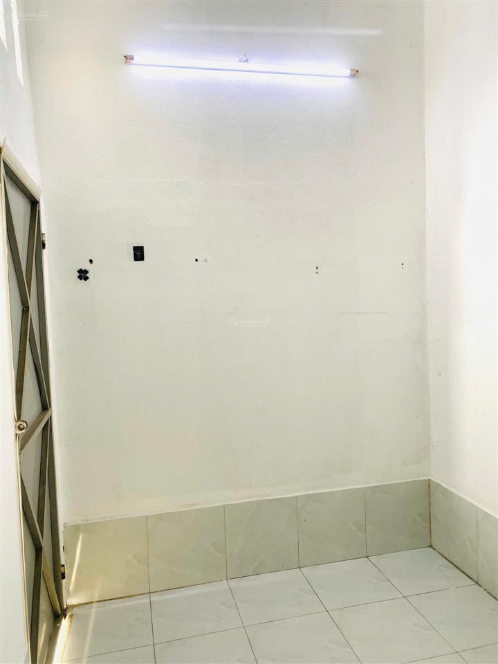 Phòng trọ sau công viên phần mềm quang trung  hẻm 91 đường đông bắc