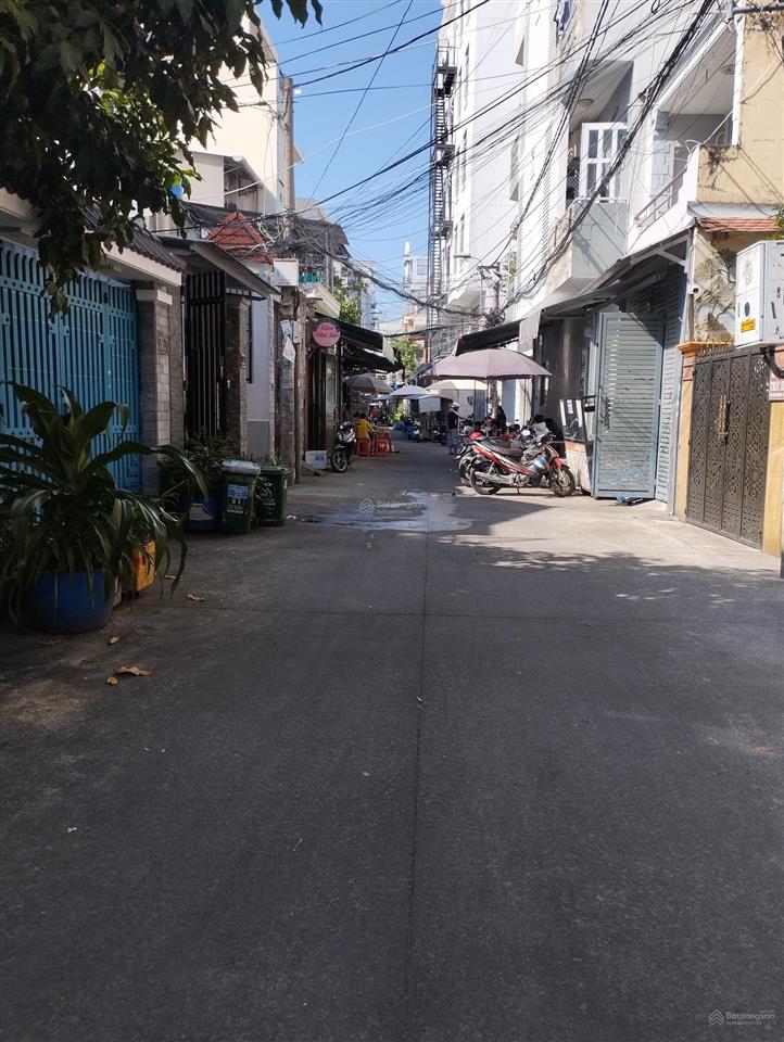 Bán nhà 3 tầng 4,2x28m đường nguyễn thị tần. phường 2. quận 8