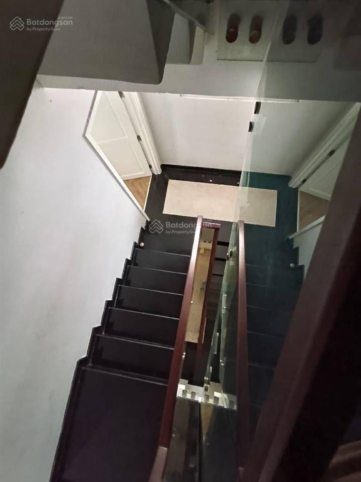 Bán nhà 3 tầng 4,2x28m đường nguyễn thị tần. phường 2. quận 8