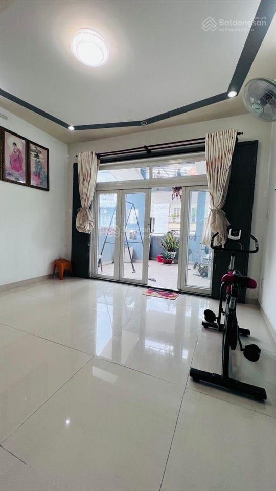 Bán nhà 3 tầng 4,2x28m đường nguyễn thị tần. phường 2. quận 8