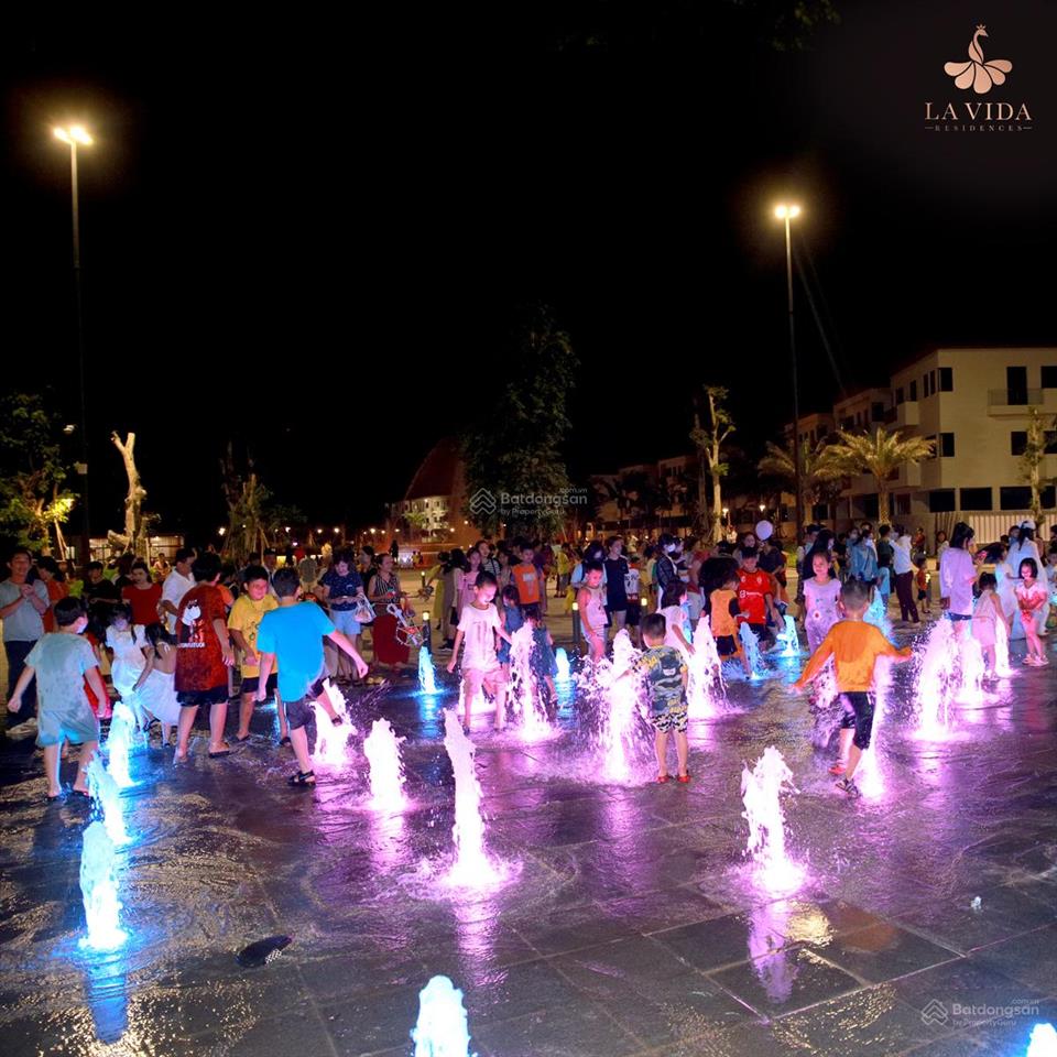 Bt song lập lavida, 177m2 hướng đông nam, vị trí ngay trung tâm, view công viên nhạc nước