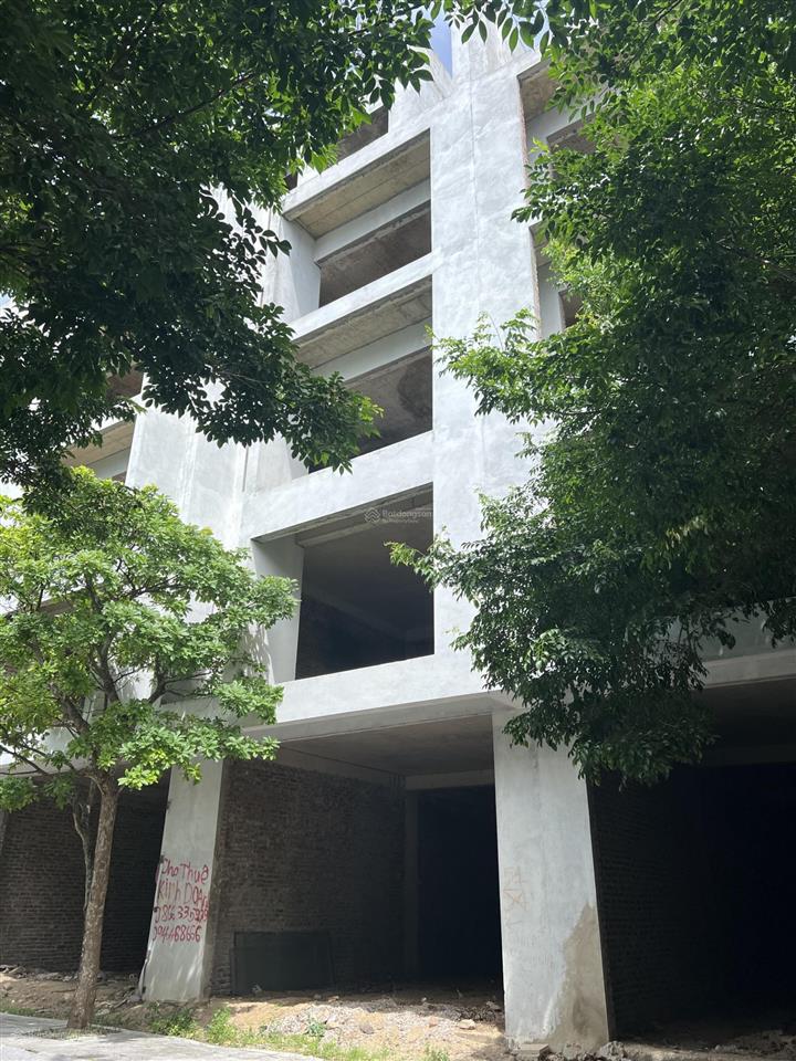 Bán căn liền kề flc sầm sơn  có sổ đỏ giá chỉ hơn 4 tỷ