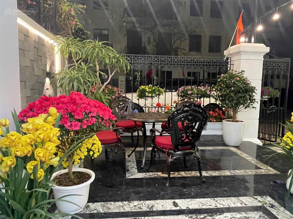 Bán biệt thự nhà vườn 152m2 vinhomes the harmony, full nội thất, 4pn, 4wc, view đẹp, giá thỏa thuận