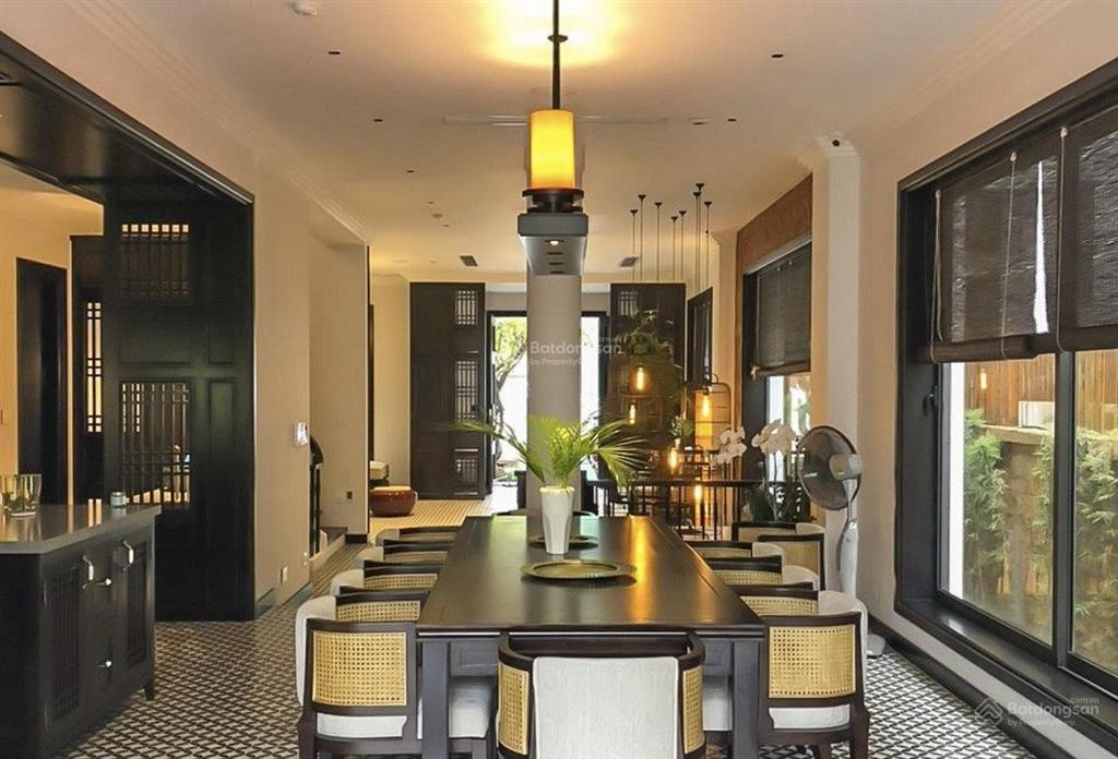 Cho thuê đơn lập 300m2 sông nội khu, view vườn hoa vinhomes riverside, 4pn, chuẩn khách sạn 5 sao