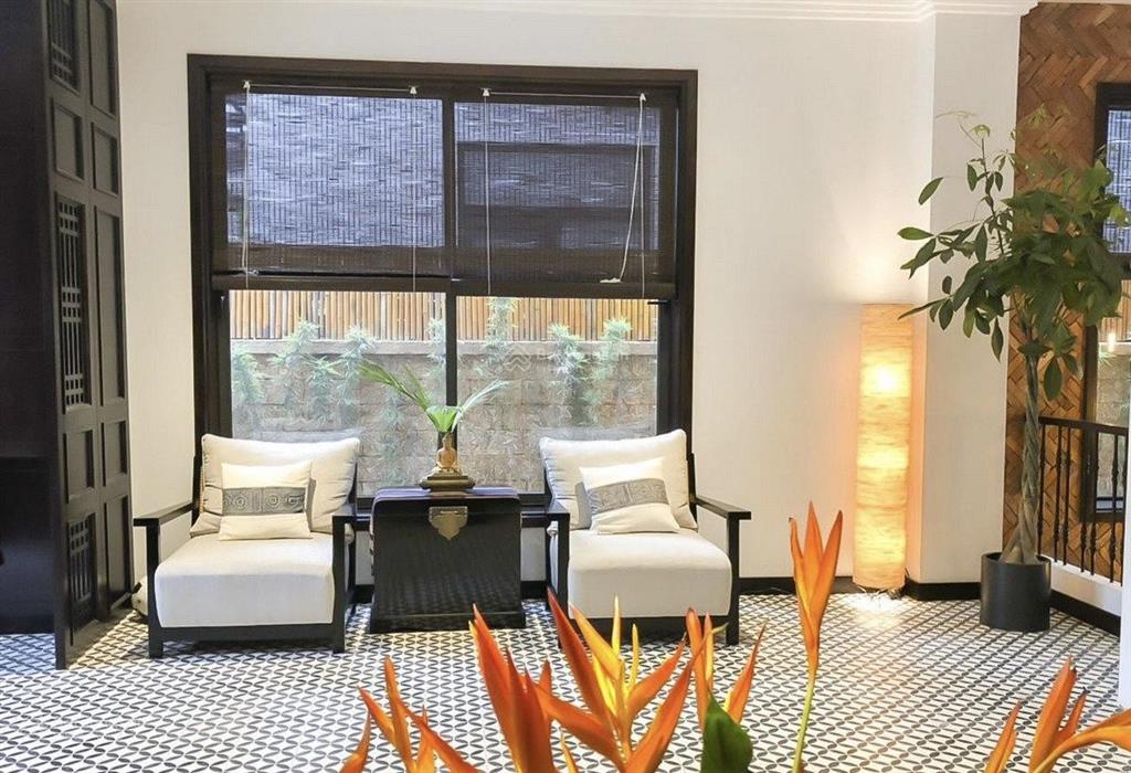 Cho thuê đơn lập 300m2 sông nội khu, view vườn hoa vinhomes riverside, 4pn, chuẩn khách sạn 5 sao