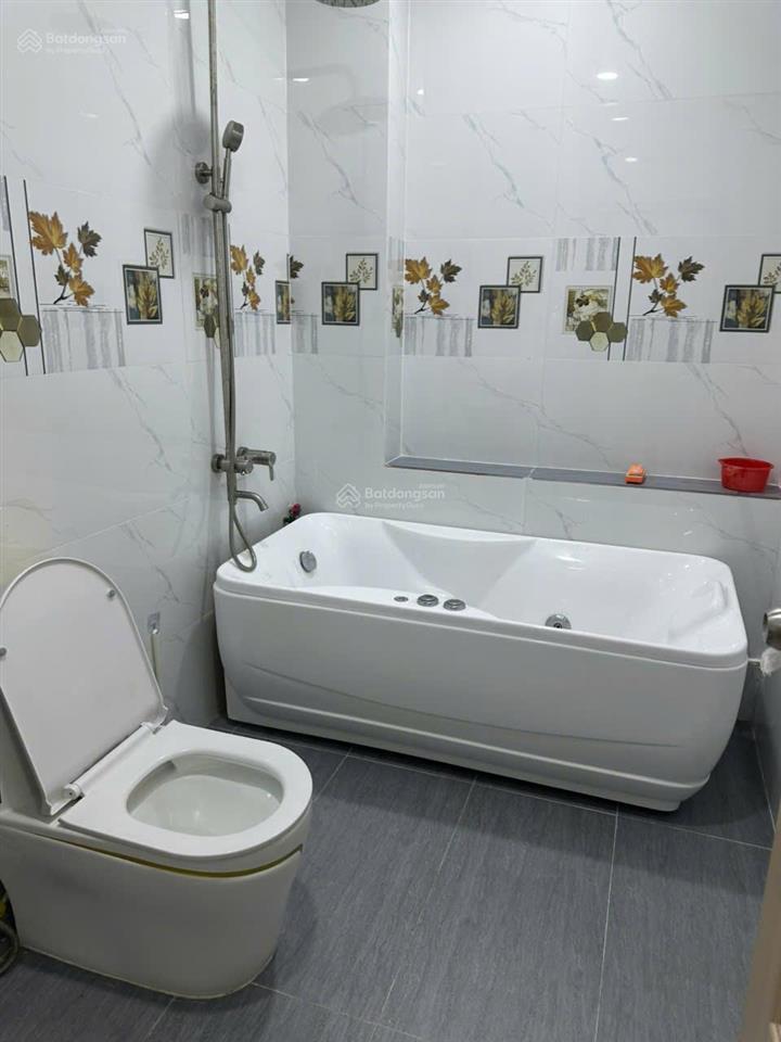 Bán nhà nguyễn cửu phú 2 mặt tiền dt 4x18,5, 3pn, 3wc, giá 4 tỷ 400tr, shr.  0931 502 ***.