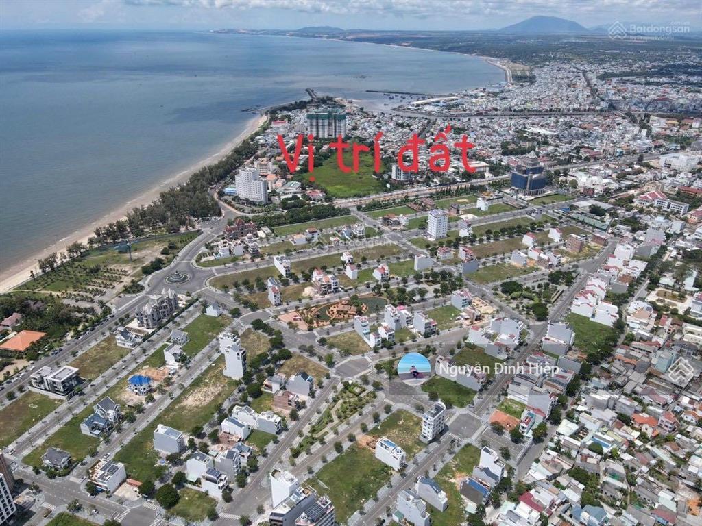 Bán 786m2 thổ cư view biển mặt tiền lê lợi đối diện công viên biển đồi dương trung tâm thành phố