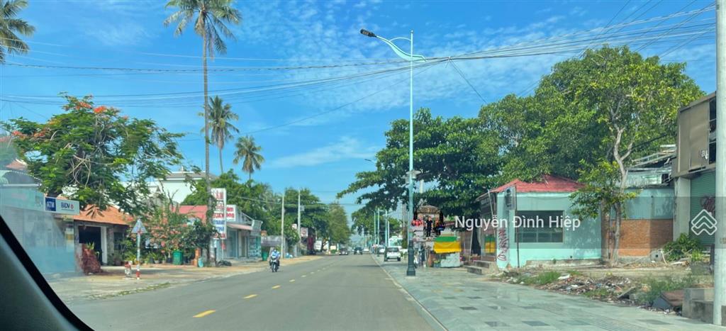 Kẹt bán 500m2 thổ cư 100% đường hoà bình, hàm tiến giá ngộp 10 tr/m2