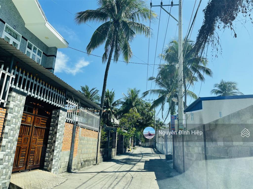 Bán 800m2 có thổ cư mặt tiền biển hoà bình, hàm tiến giá tốt