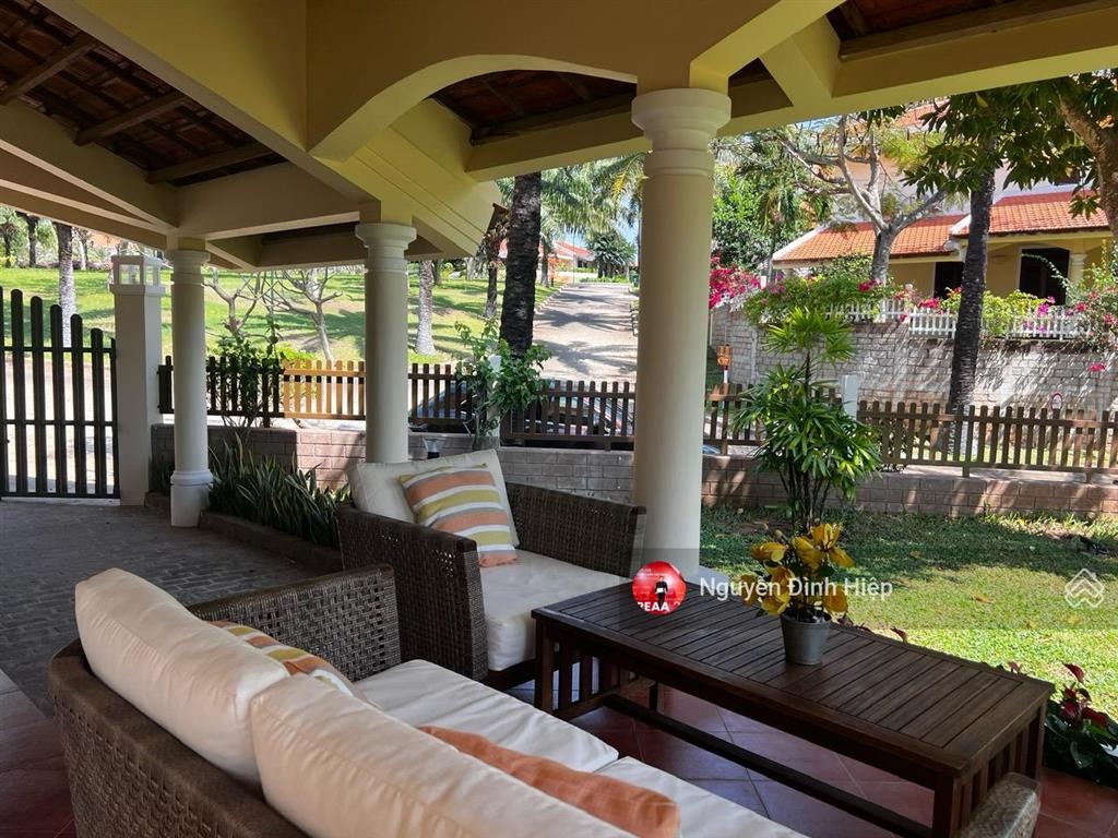 Bán biệt thự mũi né domaine, căn góc 489m2, view công viên giá tốt