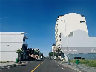 Shock lần đầu tiên xuất hiện e4 hướng phố ocean dunes phan thiết 140m2, giá rẻ