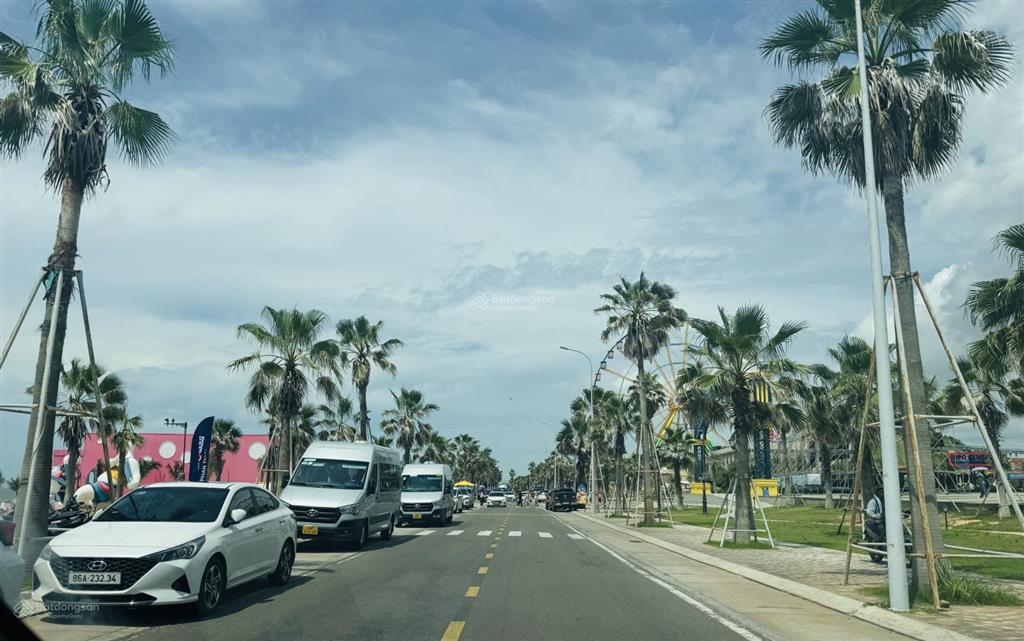 Bán 753m2 view biển mặt tiền lạc long quân, tiến thành cạnh novaworld bikini beach