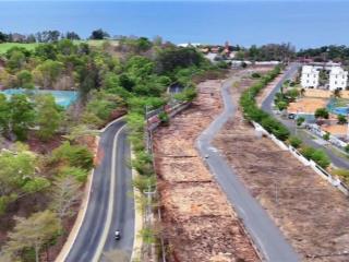 Bán 300m2 dãy a mặt tiền đường xuống biển phạm thanh tùng dự án diamond bay phan thiết