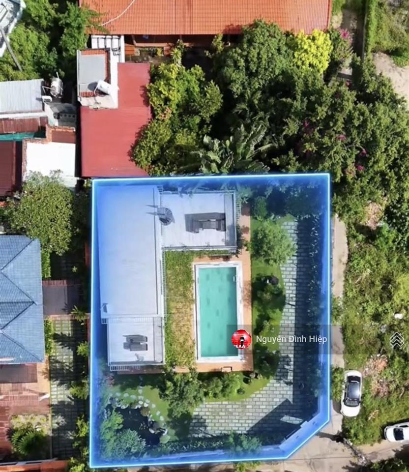 Bán villa biển 600m2 thổ cư lô góc đường nguyễn đình chiểu, hàm tiến cách biển 50m
