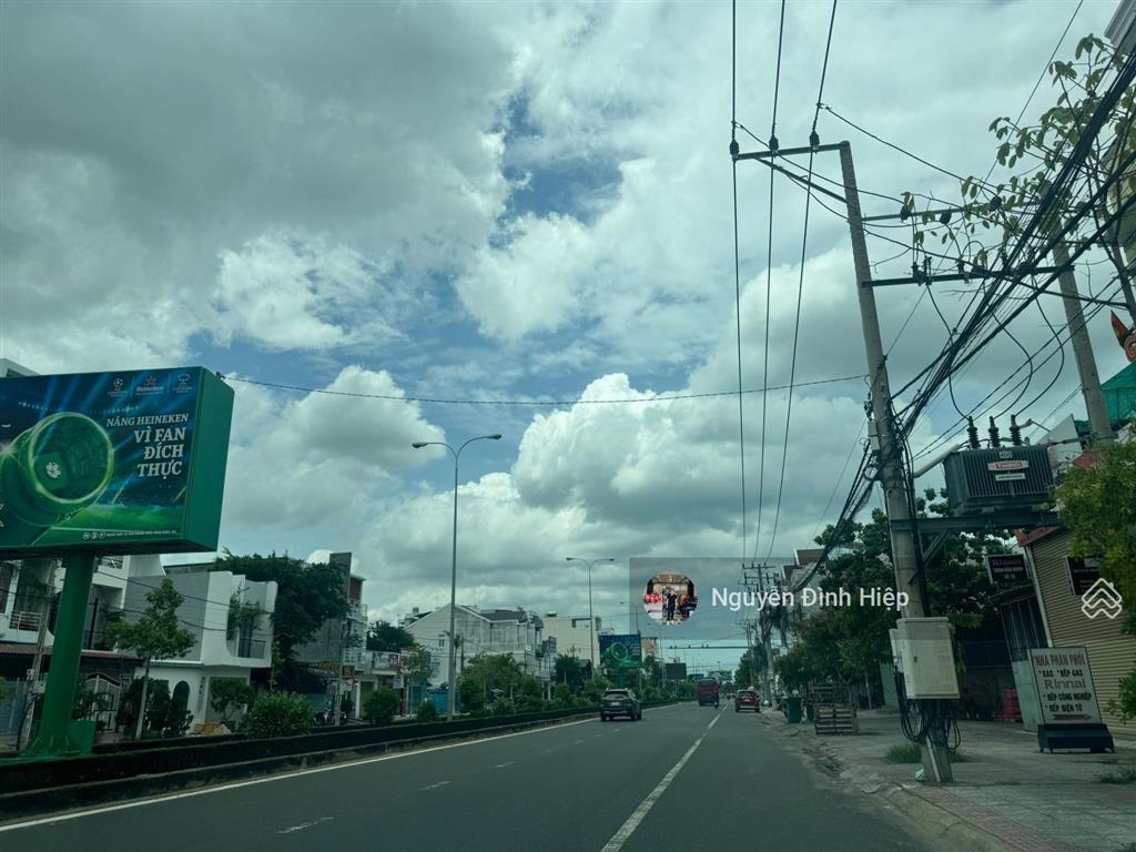 Bán 100m2 mặt tiền hùng vương trung tâm tp phan thiết