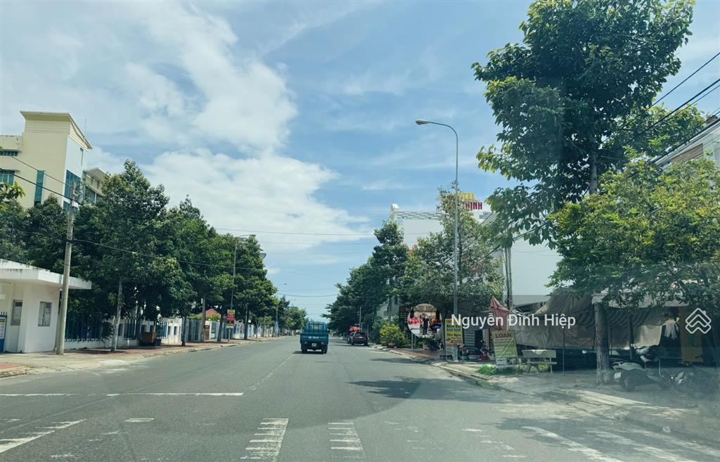 Bán 107m2 mặt tiền nguyên hồng, phú thuỷ trung tâm thành phố phan thiết sau lưng katinat