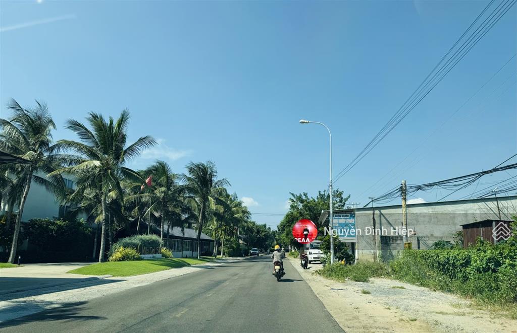 Bán 386m2 đất view biển mặt tiền lạc long quân, tiến thành cạnh novaworld giá rẻ 50%