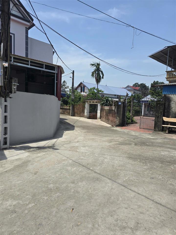 Căn góc 2 mặt tiền, cực kỳ thoáng xây nhà cực mát và đẹp.