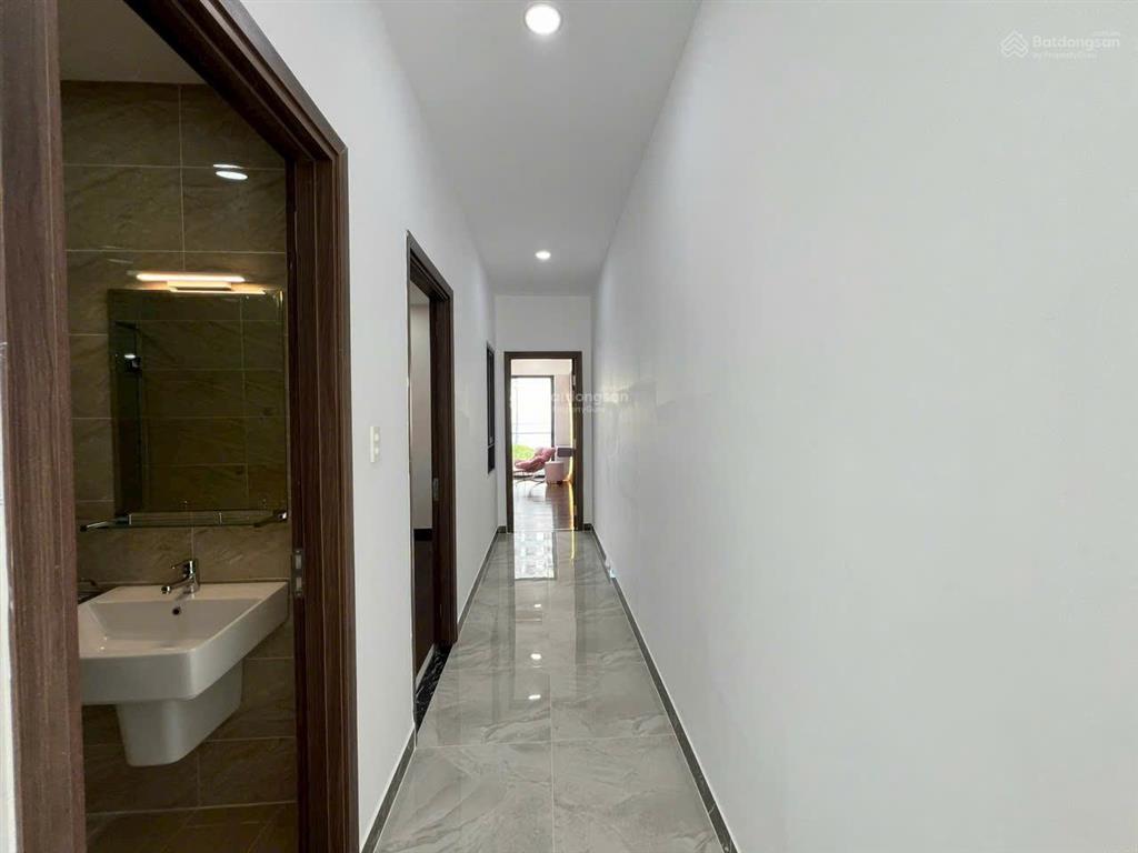 Cho thuê nhà đẹp . đường xe hơi kdc hoàng quốc việt, phú thuận, quận 7