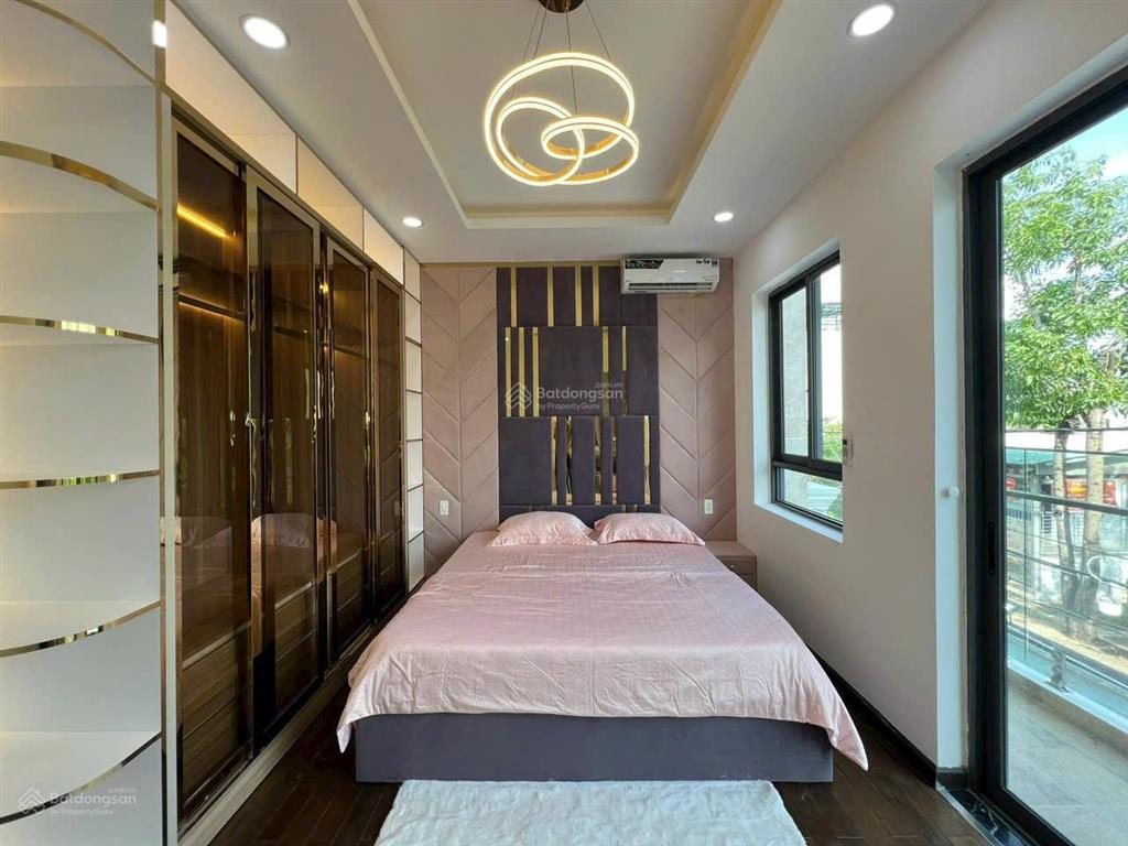 Cho thuê nhà đẹp . đường xe hơi kdc hoàng quốc việt, phú thuận, quận 7
