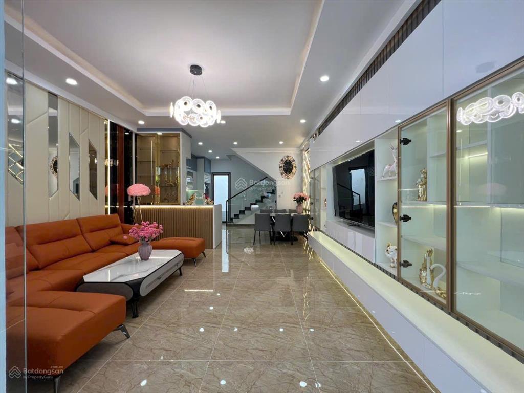 Cho thuê nhà đẹp . đường xe hơi kdc hoàng quốc việt, phú thuận, quận 7