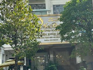 Cho thuê nhà mặt tiền hoàng trọng mậu (đường d1 cũ) kdc himlam 7,5x20 hầm trệt 3 lầu có thang máy