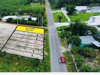 Lô góc 2 mặt tiền đường liên huyện, 550 triệu