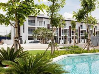 Nhà phố 3 tầng 1 sân thượng quận 9, sát sân golf, nhận nhà ngay, đầy đủ tiện ích, kết nối tiện lợi