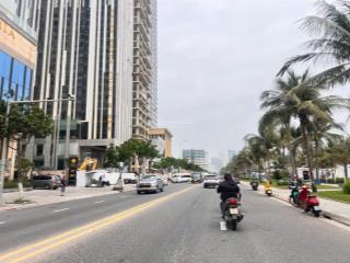 Bán lô đất ngang 10m mỹ khê 8 ngay cạnh trung tâm tài chính quốc tế , kề góc siêu hiếm
