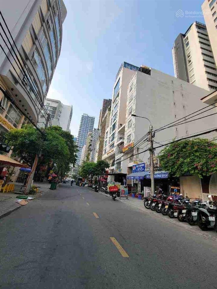 Góc 2 mặt tiền đối diện vincom đà nẵng, ngay khu phố hàn, một lô duy nhất
