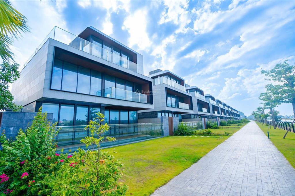 Bán lô biệt thự song hào  oneriver 300m2 nhỉnh 80tr/m2,  0906 657 ***