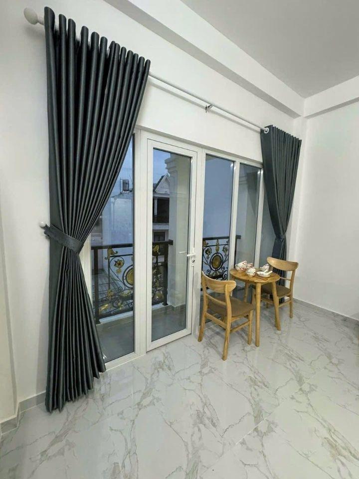 CHDV 6 TẦNG 40 PHÒNG + THANG MÁY & CÓ HẦM - ĐANG CHO THUÊ KHOÁN 2 TỶ/NĂM