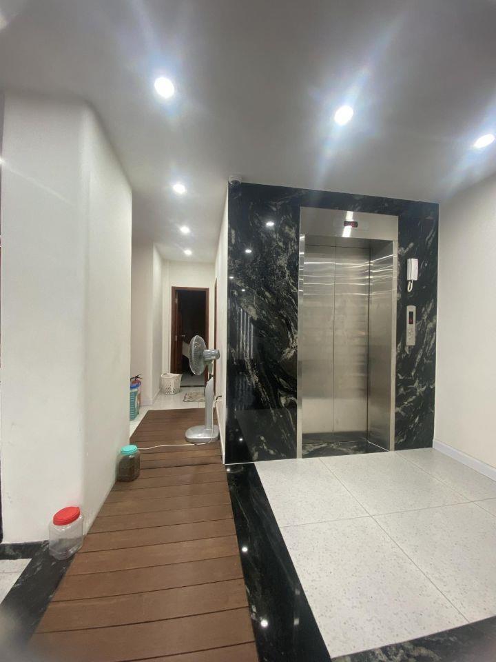 NHÀ ĐẸP NGANG 7.5M - THANG MÁY XỊN - HOÀNG VĂN THỤ - CHỈ 17.9 TỶ