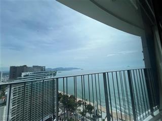 Căn hộ panorama siêu vip duy nhất dt 47m2 tầng cao trực diện biển có 102 đang bán đây ạ