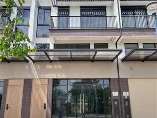 Bán shophouse waterpoint, long an 1 trệt 1 lửng 1 lầu 1 tum. hàng vip, giá nhận nhà ngay 5.6 tỷ