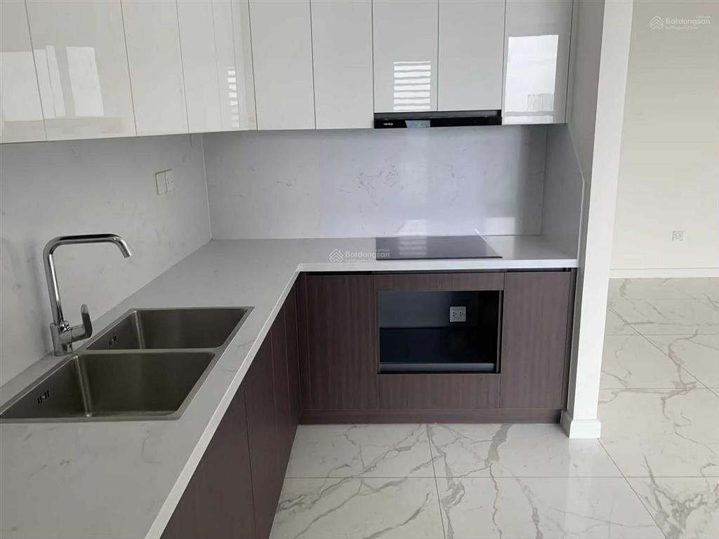 Cần cho thuê sunshine sky city q7, 4pn, 140m2 giá 23tr/tháng rẻ nhất, căn hộ ngay phú mỹ hưng