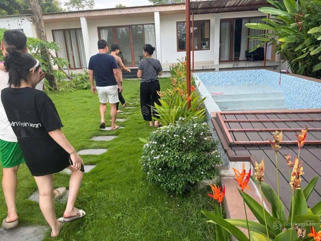 Bán đất tặng villa 2 mặt tiền  sát mizayuki  dt gần 400m2