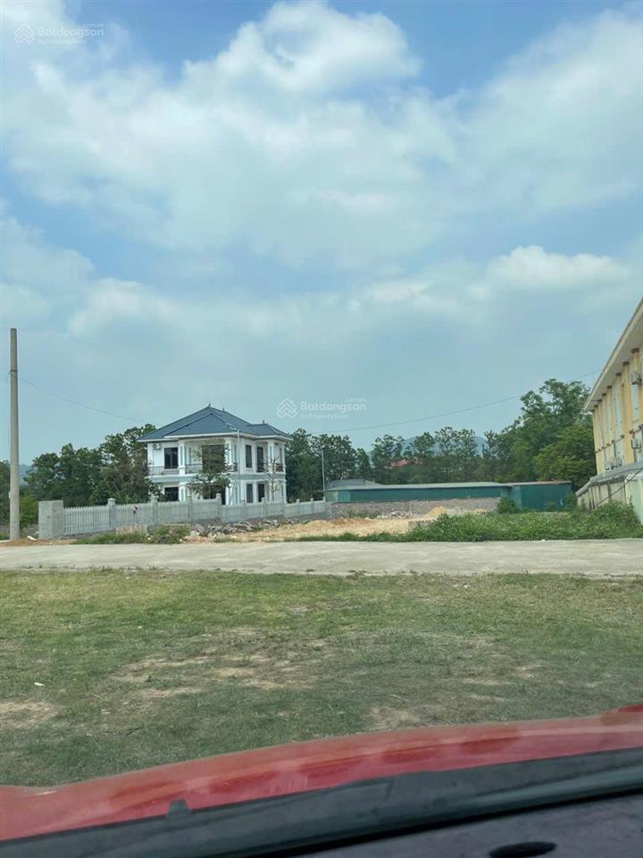 Bán đất chính chủ minh phú sóc sơn cạnh sân bóng minh phú .