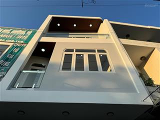 Bán gấp nhà mặt phố tôn đức thắng, 6,7 tỷ, 50m2, 3pn, 3wc, hàng hot